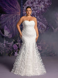 Plus Gorgeous Strapless Applique Detail Mermaid Hem Lace Tulle Wedding Dress