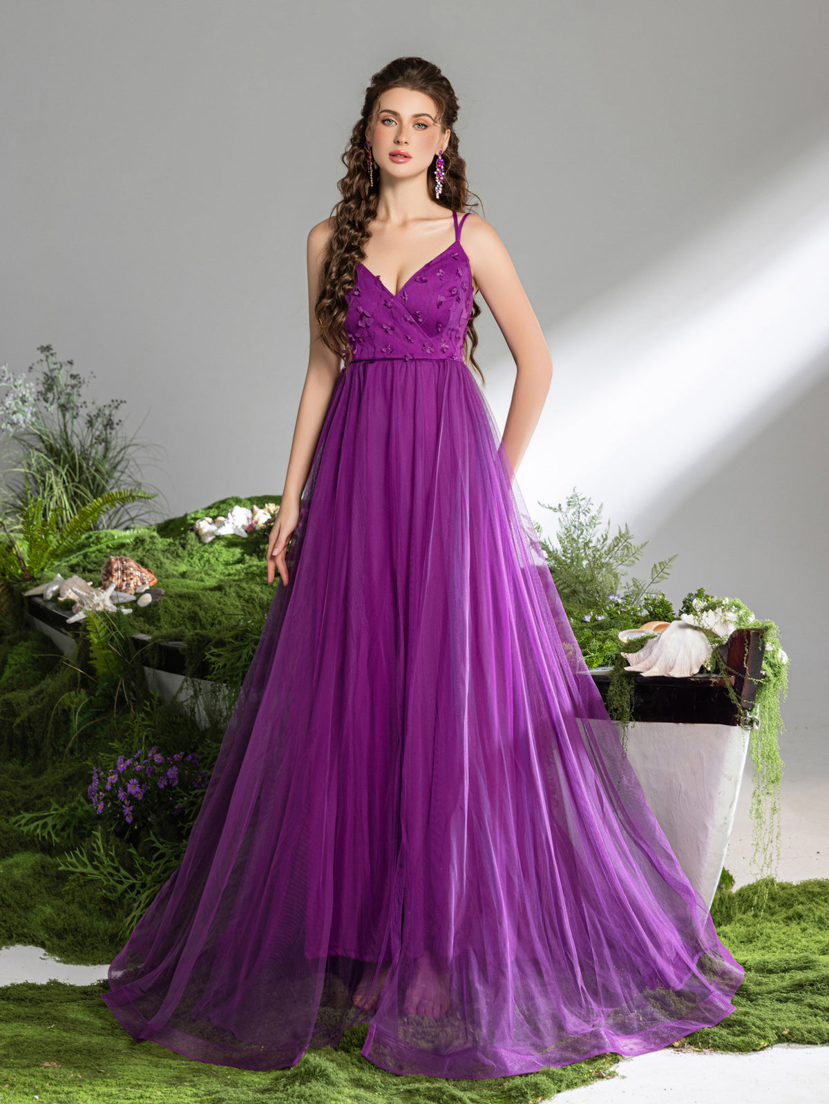 Elegant Backless Floral Applique Detail Tulle Slip Party Dress