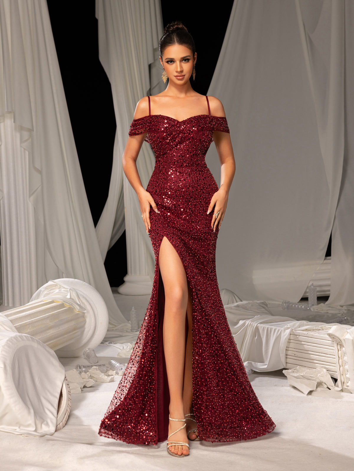 Elegant Sequined Off-Shoulder Gown with High Slit – Luxury Evening Wear for Red Carpet, Gala Dinners & Formal Weddings, XS-XL