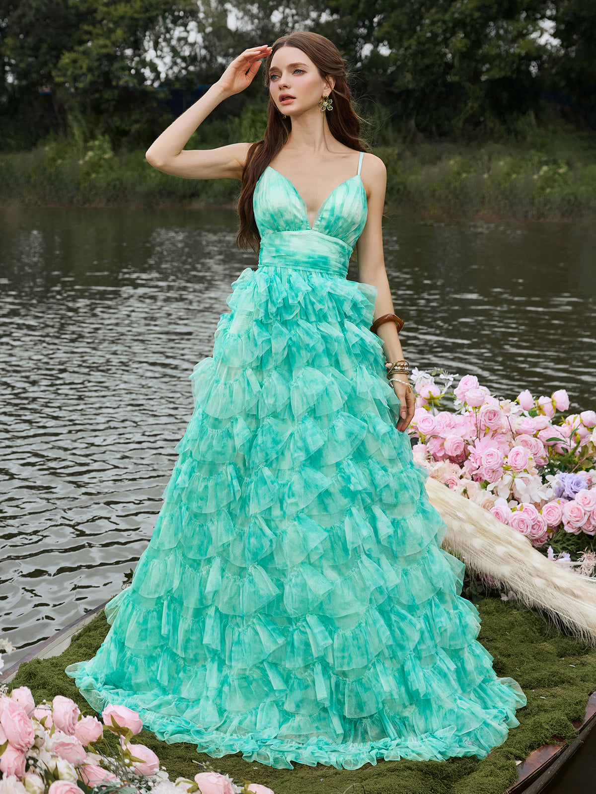 Elegant Plunging Neck Ruffle Layered Hem Floral Tulle Slip Prom Dress