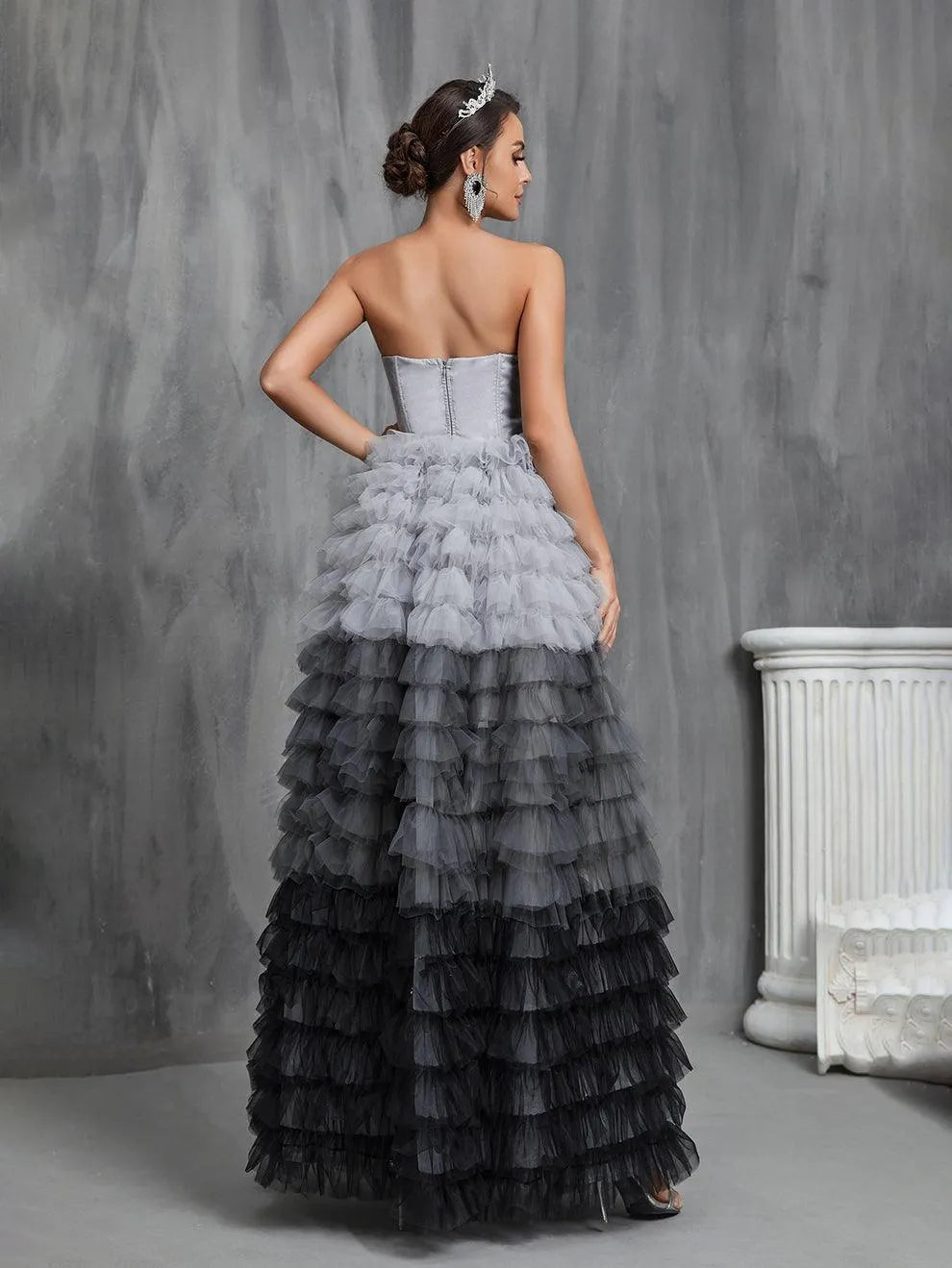 Ruched Bustier Ombre Layered Mesh Hem Wedding Dress - Elonnashop